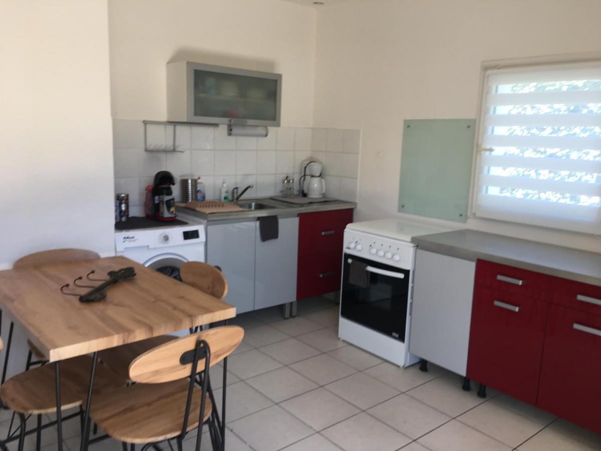 De La Clape A La Mer Mon Petit Pavillon Labellise - F2- Piscine Commune - Wifi Gratuit- Parking Prive - Arrivee Autonome - 800 M Plage - Grande Terrasse Abritee Vent - Saint-Pierre-la-Mer  Екстериор снимка