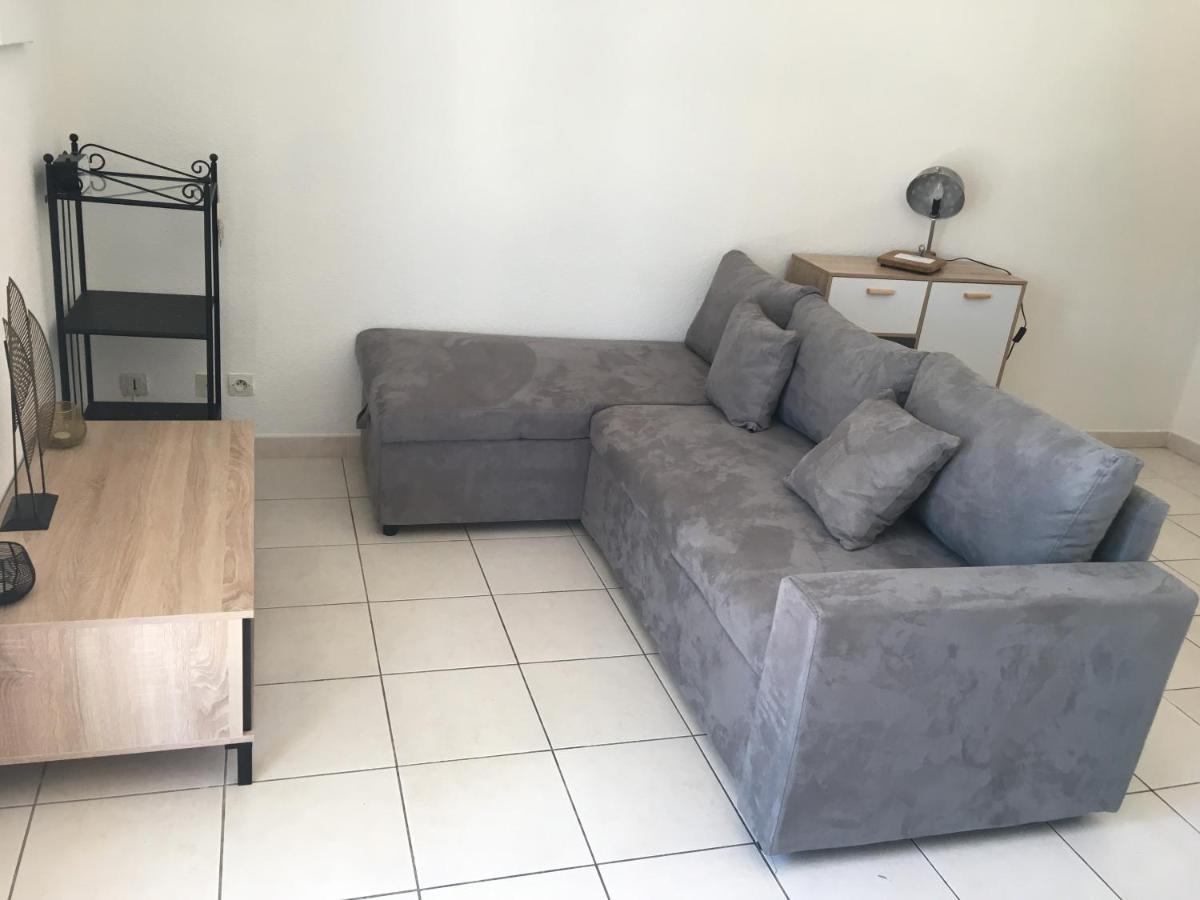 De La Clape A La Mer Mon Petit Pavillon Labellise - F2- Piscine Commune - Wifi Gratuit- Parking Prive - Arrivee Autonome - 800 M Plage - Grande Terrasse Abritee Vent - Saint-Pierre-la-Mer  Екстериор снимка